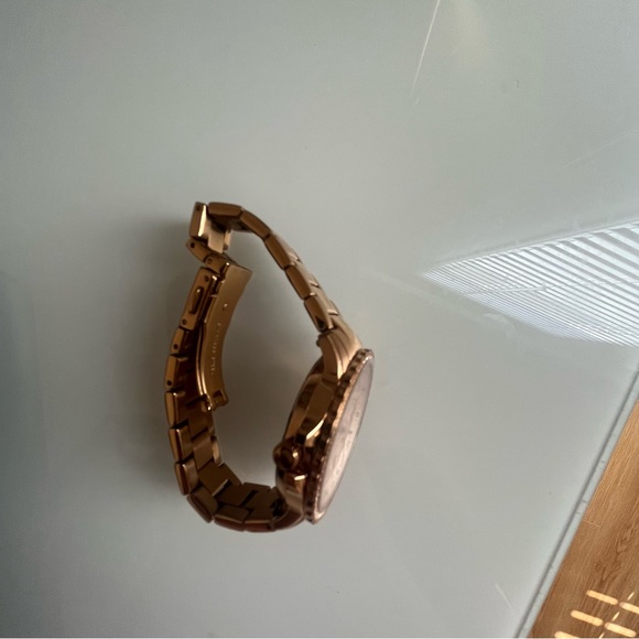 Women’s FOSSIL watch - Picture 3 of 5